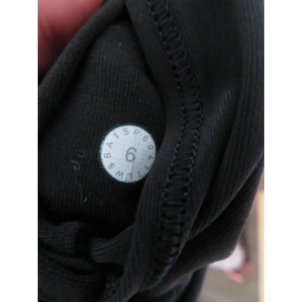 Lululemon Women Sz 6 Black Wunder Under Mesh Legging Athletic Sleek Sporty